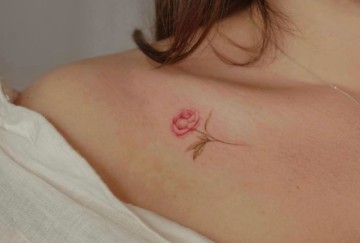 Eye-Catching Collarbone Tattoo Designs to Try