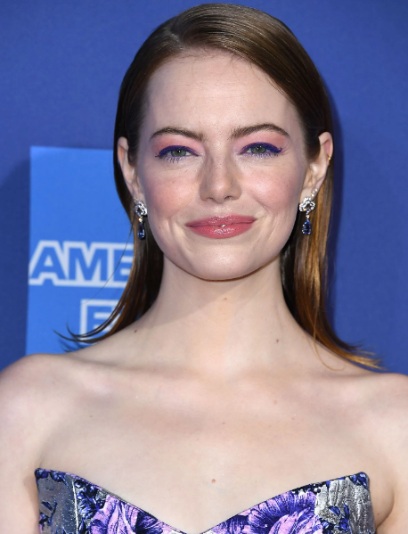 Emma Stone Side Parting Hairstyle
