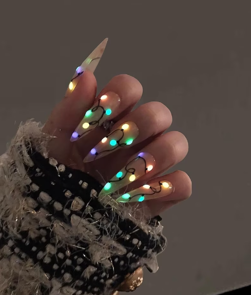 Twinkling Christmas Lights For Nail Art